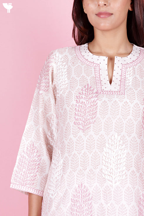 Chanderi Silk Kurta And Pant Set With Block Print